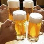 Học người Nhật cách uống rượu bia không lo viêm đại tràng
